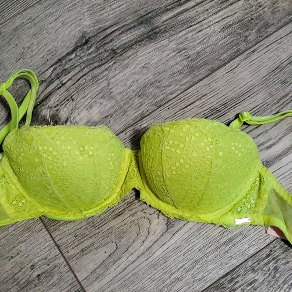 PINK push up bra